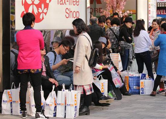不再只有“买买买” 中国人海外旅游“变”了|旅游_新浪教育_新浪网