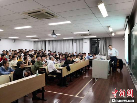 经管专业选修天文物理？南京大学探索通识教育改革