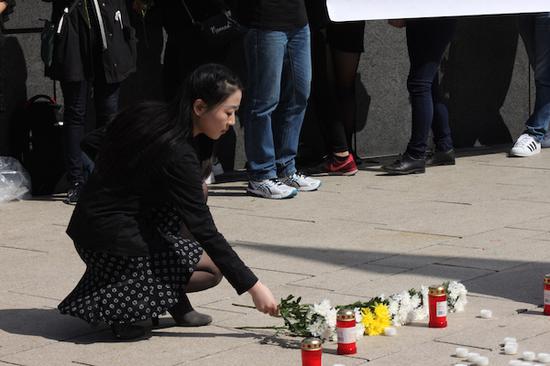 留学生李洋洁遇害我亲历的在德华人声援悼念活动