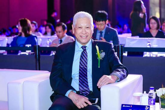 新浪教育研究院专家顾问团成员:龚亚夫|新浪教育|龚亚夫_新浪教育_新