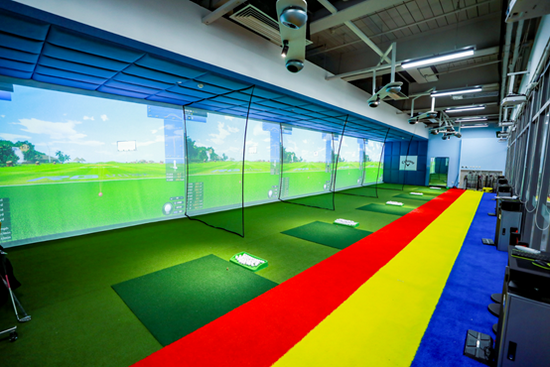 北京海淀凯文学校室内高尔夫模拟器