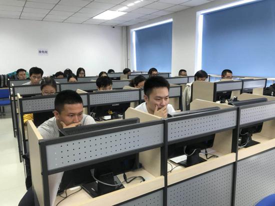 法考首考新变化首次机考电脑屏幕贴防窥膜