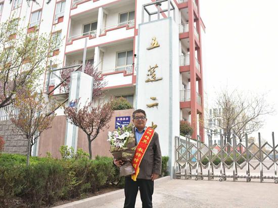 正能量班主任:山东省五莲县第二中学班主任张杰