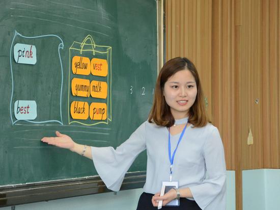 正能量教师成都市温江区嘉祥外国语小学英语教师段密