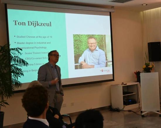 思腾中国（Schouten China）的首席行政官Ton Dijkzeul（戴思通）