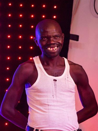 津巴布韦选丑比赛决出最丑先生图