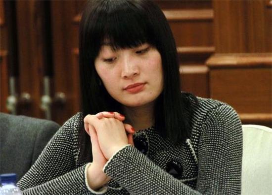 宗馥莉　1982年1月出生的宗馥莉，只比娃哈哈早诞生了5年。杭州宏胜饮料集团总裁、杭州娃哈哈集团公司董事长兼总经理，宗庆后的女儿。2015年，在全球最富有的20位35岁以下亿万富豪排行第11名。