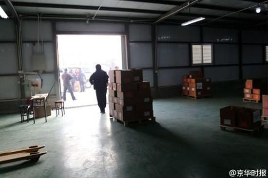 武警官兵护送四六级考试试卷