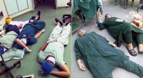 手术后医生护士累倒在地