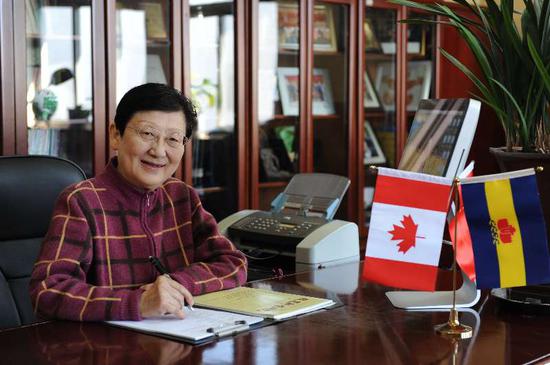 薛梅 北京中加学校校长兼青岛加煌中加学校校长