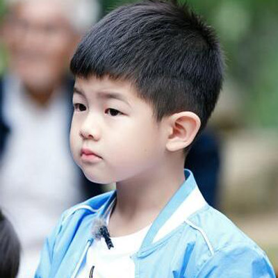 选择国际学校还是送出国留学专业人士这么说