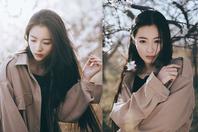 同济校花置身麦田神情陶醉