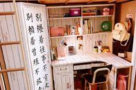 同济校花置身麦田神情陶醉