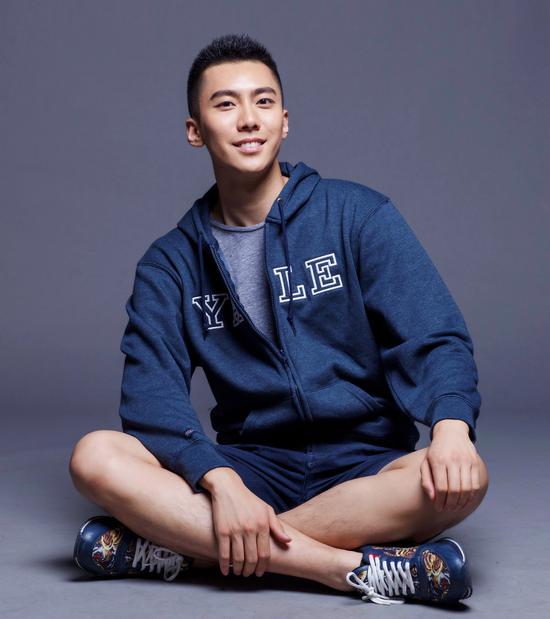 “90后国民学长”李柘远