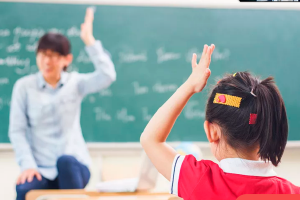 教师职称不再“一评定终身” 为中小学教育注入新活力