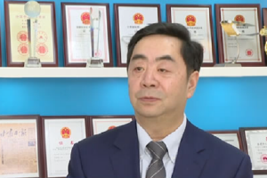 大力弘扬教育家精神——黄建平:只有荒凉的沙漠 没有荒凉的人生