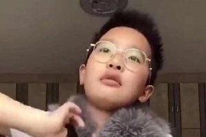 钟美美被波士顿大学录取 不必刻板看待网红
