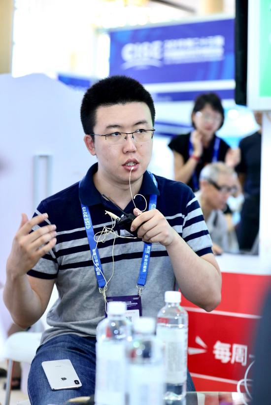 核桃编程联合创始人&cto 王宇航