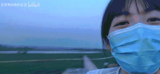 “给你们看看我家乡的向日葵”
