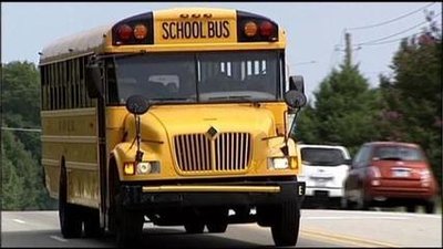 意大利校车司机酒驾危及学生安全遭罚款驾照被吊