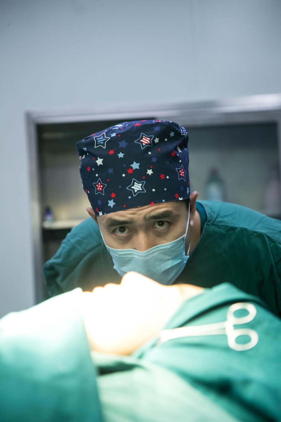 韩啸:医生卖的是技术_高清图集_新浪网