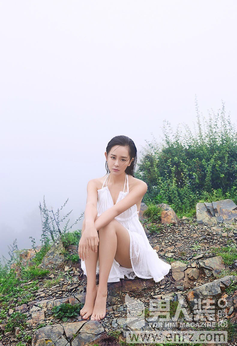 "新版紫薇"海陆登《男人装》 封面尺度惊人