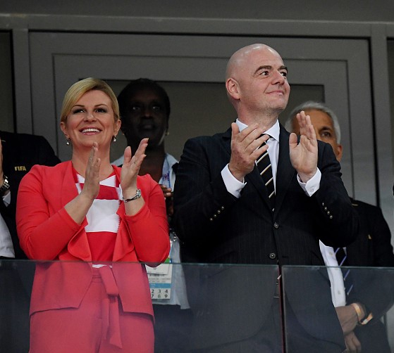 克罗地亚女总统观战世界杯