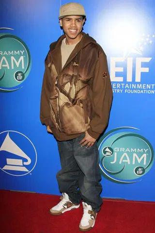 曾经的时尚黑洞drake凭什么借着新联名咸鱼翻身