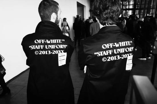 OFF-WHITE™ 的员工