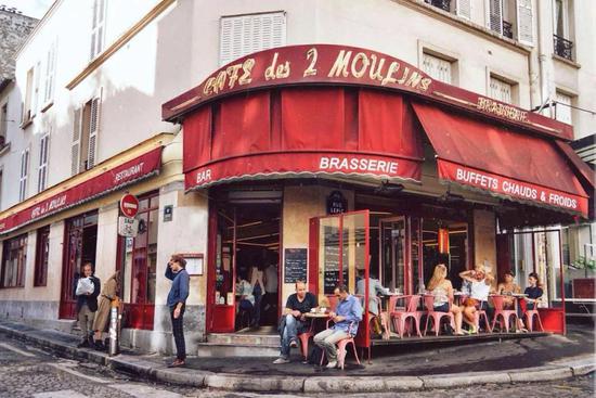 《天使爱美丽》中的巴黎咖啡馆