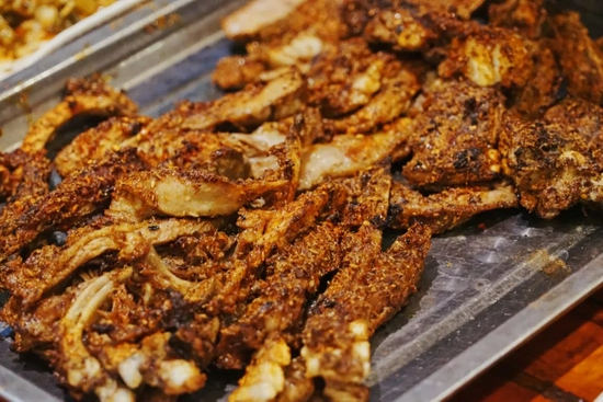 为了吃一口正宗羊肉自驾700公里 挖到了年度最爱的美食高地