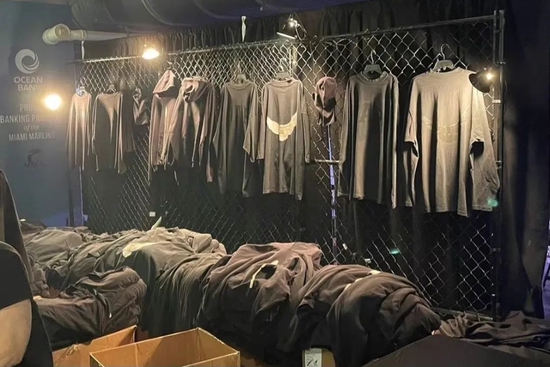 YEEZY GAP x Balenciaga