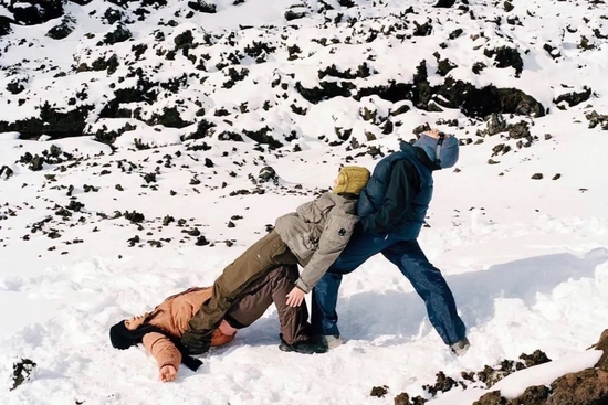 Xlim / Via NOWNESS