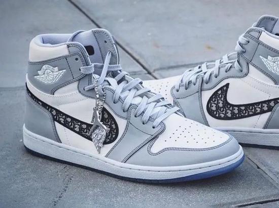 Dior x Air Jordan 1发售日期:2020 年