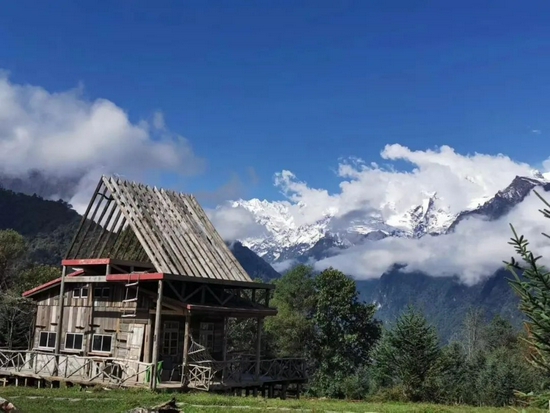 若丁山的星空木屋