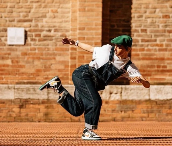 KANGOL 504 经典袋鼠 LOGO 情侣街头贝雷帽