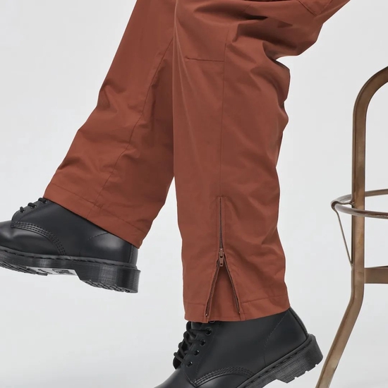 via Uniqlo