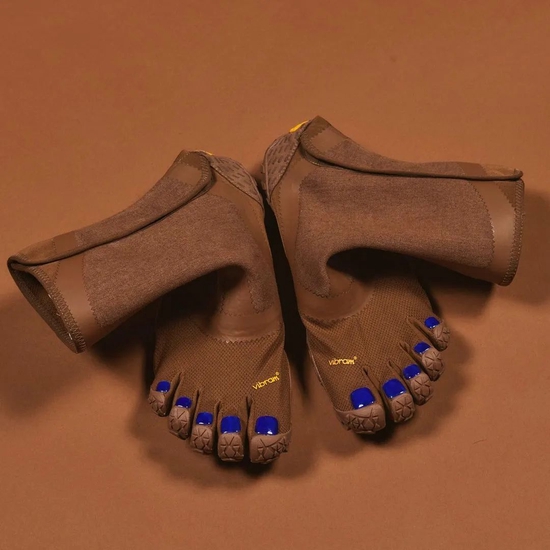SUICOKE x Midorikawa | Via @Instagram midorikawaofficial