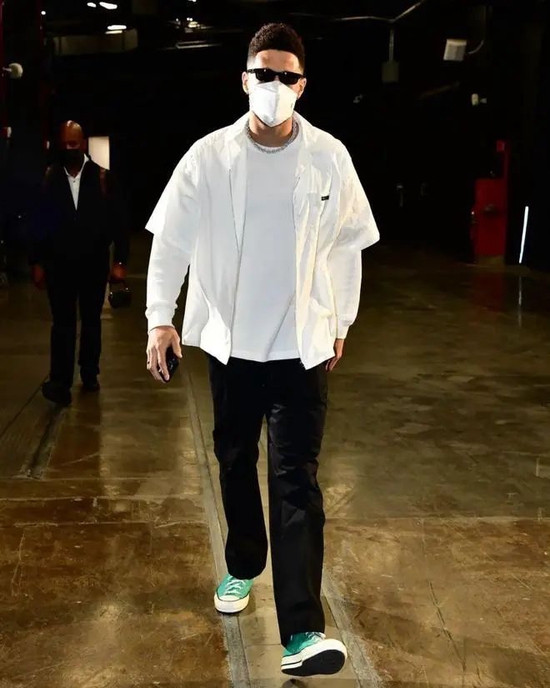Nba 球员撞脸ts Kendall 最甜男友私服也能降维打击 手机新浪网