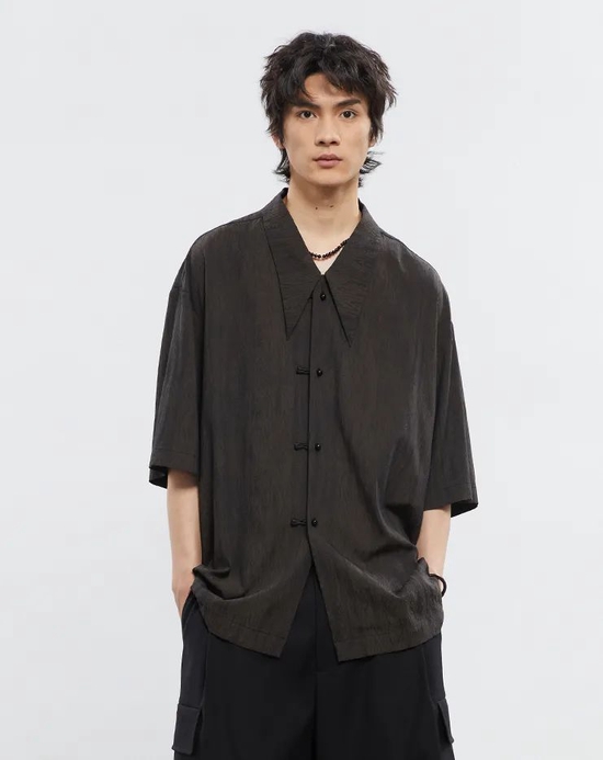  OPICLOTH/OPIC 肌理树纹盘扣宽松短袖尖领法式衬衫男高级感