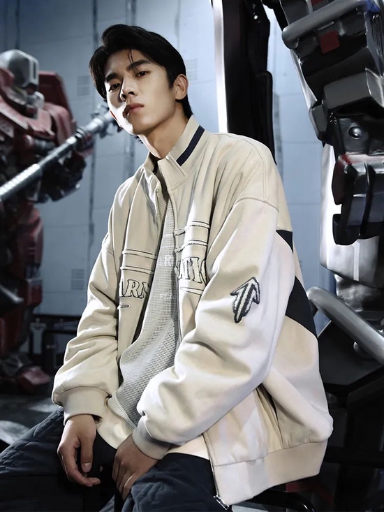  FEAROM 灵笼复古棒球服夹克外套