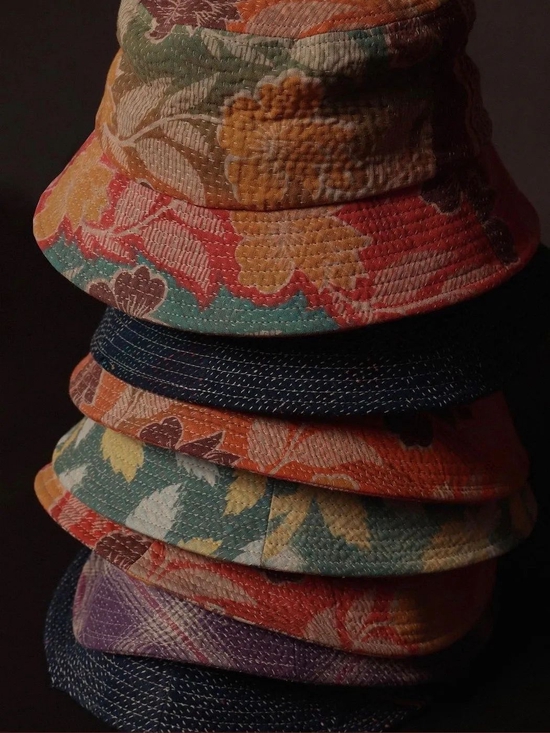  Antique Fabric / Via Sillage