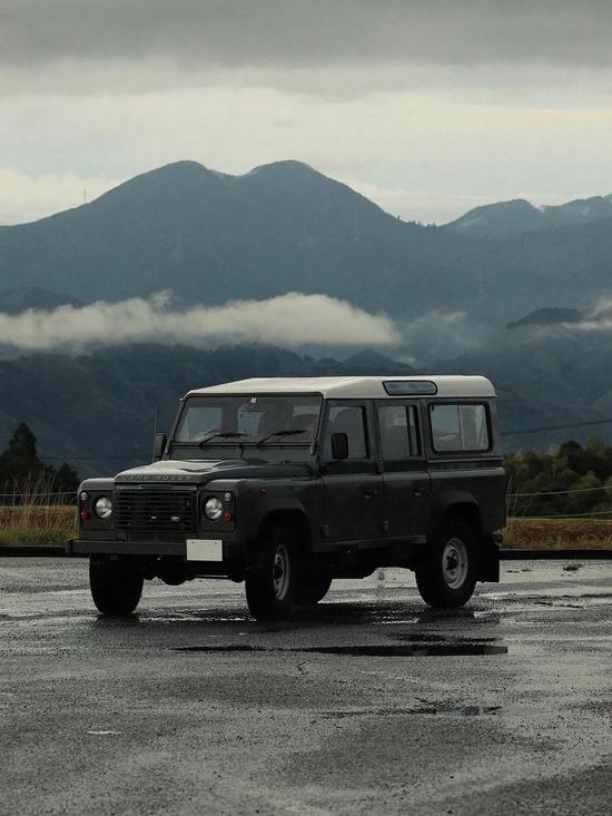 Land Rover / Via Yuthanan