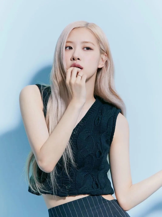 Jennie / Rose