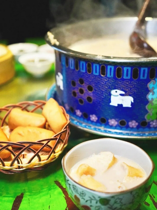 为了吃一口正宗羊肉自驾700公里 挖到了年度最爱的美食高地