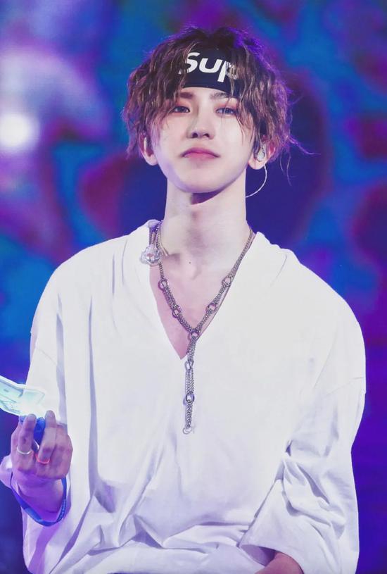 蔡徐坤小鬼的舞台妆 瞬间让舞台感炸裂