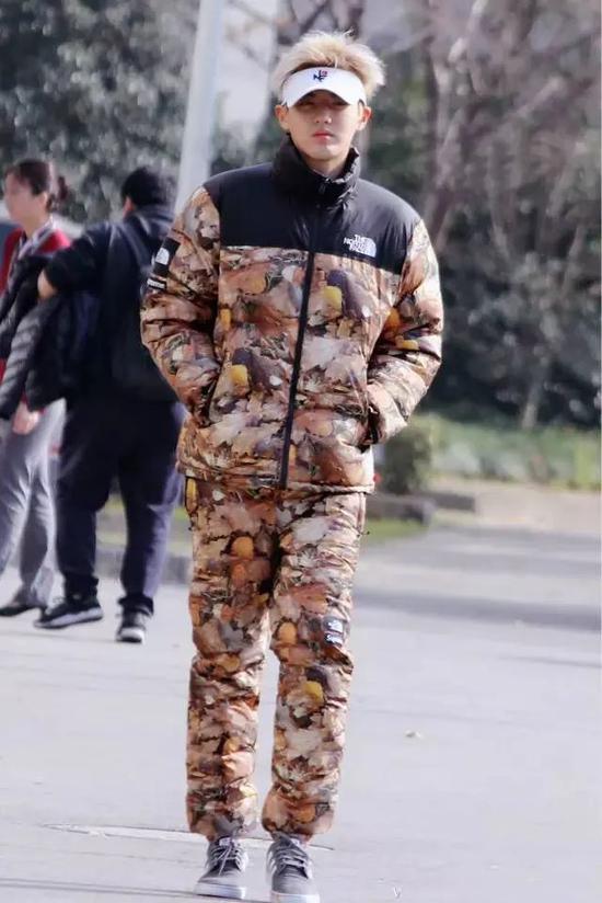 羽绒服要如何搭?最冷寒冬警告(图4) 羽绒服要如何搭?最冷寒冬警告(图4)