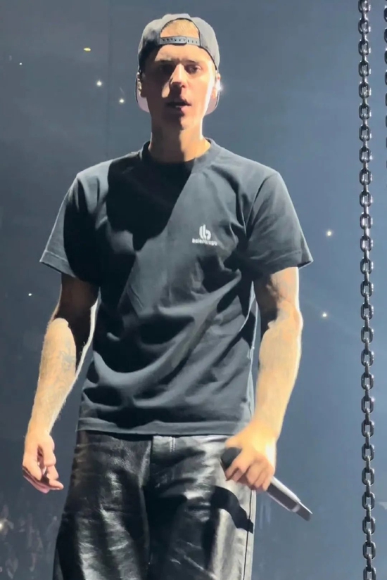 Justin Bieber 上身
