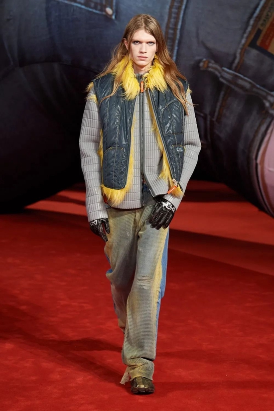  Diesel 2022 FW / Via WWD