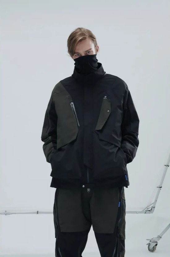 REINDEE LUSION21FW 全环境型防水多袋侦察四形态冲锋衣